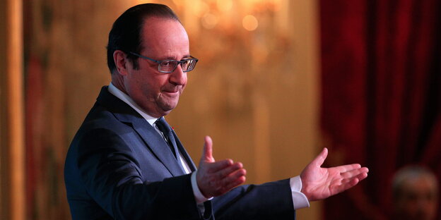 Francois Hollande gestikuliert Francois Hollande gestikuliert