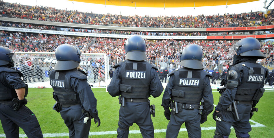 fußball polizei fußball polizei
