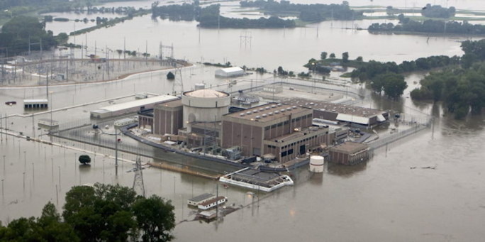 Land unter in Fort Calhoun. Land unter in Fort Calhoun.