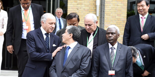 Laurent Fabius und andere Politiker in Paris 2015 Laurent Fabius und andere Politiker in Paris 2015