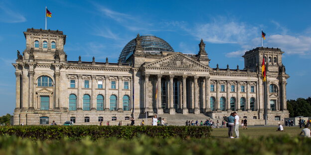 Das Reichstagsgebäude heute Das Reichstagsgebäude heute