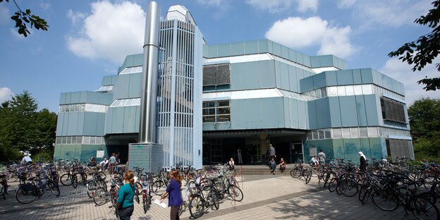 Außenansicht der Medizinischen Zentralbibliothek in Bonn Außenansicht der Medizinischen Zentralbibliothek in Bonn