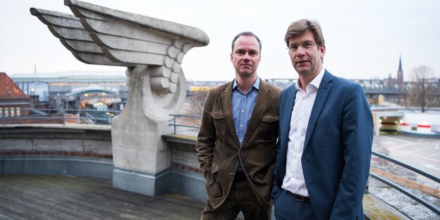 Chefredakteur Christoph Schwennicke und sein Stellvertreter Alexander Marguier auf dem Dach des „Cicero“ in Berlin. Chefredakteur Christoph Schwennicke und sein Stellvertreter Alexander Marguier auf dem Dach des „Cicero“ in Berlin.