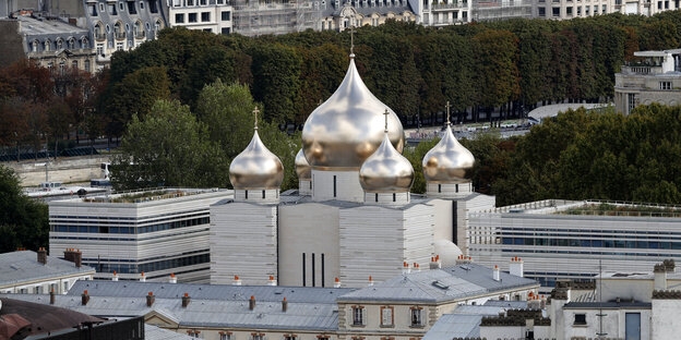 Eine russisch-orthodoxe Kirche in Paris Eine russisch-orthodoxe Kirche in Paris