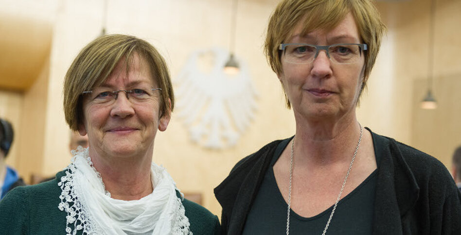 Adoption single frau ausland