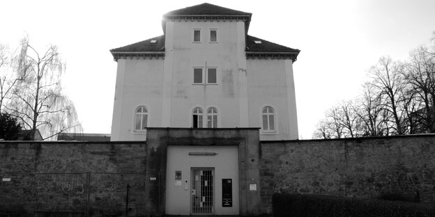Ein ehemaliges Frauengefängnis von außen Ein ehemaliges Frauengefängnis von außen
