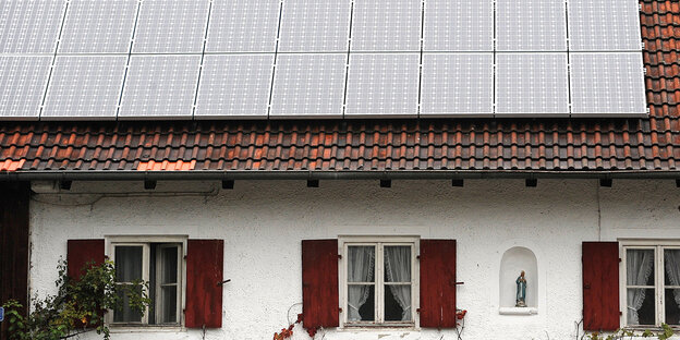 Haus mit Solarzellen Haus mit Solarzellen