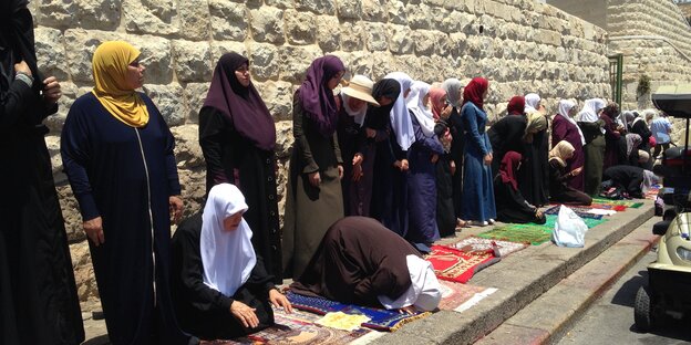 Viele muslimische Frauen Viele muslimische Frauen