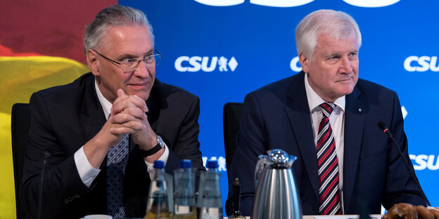 Joachim Herrmann neben Horst Seehofer Joachim Herrmann neben Horst Seehofer