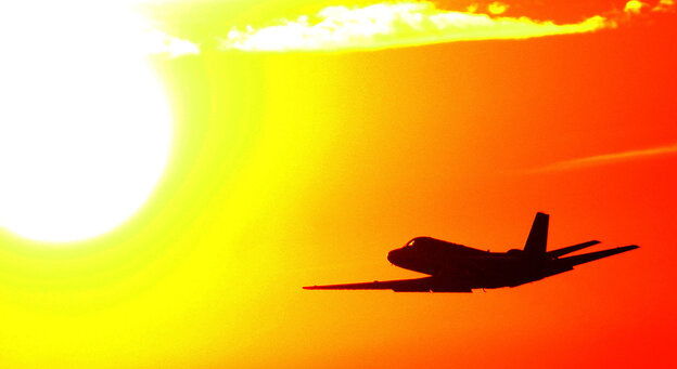 Ein Learjet im Sonnenuntergang Ein Learjet im Sonnenuntergang