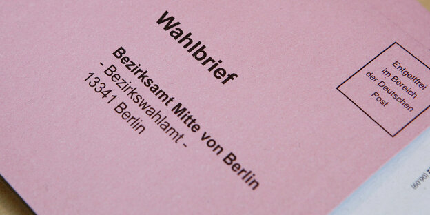 Briefwahlumschlag in rot Briefwahlumschlag in rot