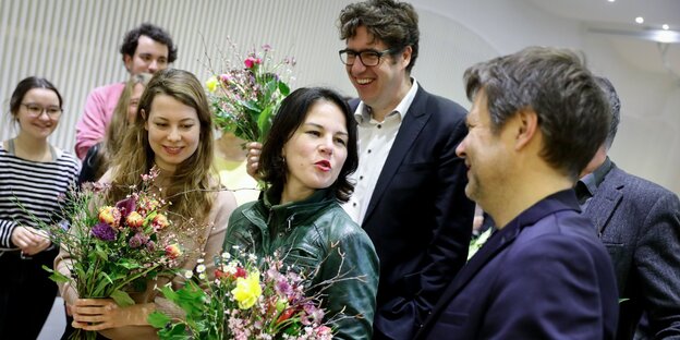 Baerbock und Habeck in der Parteizentrale. Baerbock und Habeck in der Parteizentrale.