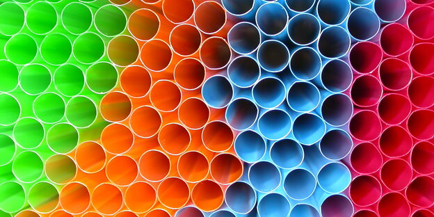 Sehr viele bunte Strohhalme Sehr viele bunte Strohhalme