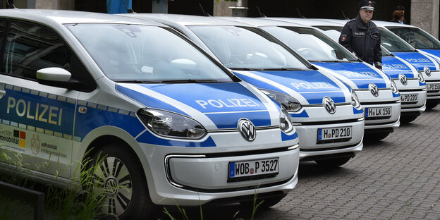 Viele Polizeiautos Viele Polizeiautos
