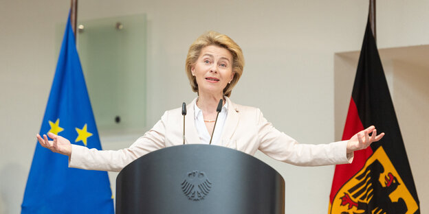 Verteidigungsministerin Ursula von der Leyen (CDU) Verteidigungsministerin Ursula von der Leyen (CDU)