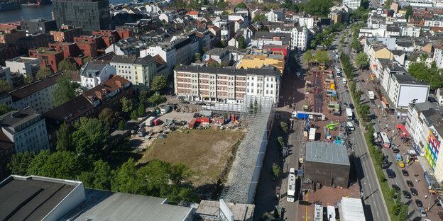 Blick auf das ehemalige Esso-Häuser-Areal zwischen Hafen und Reeperbahn. Blick auf das ehemalige Esso-Häuser-Areal zwischen Hafen und Reeperbahn.
