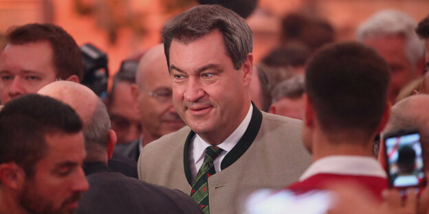 Markus Söder im Bierzelt