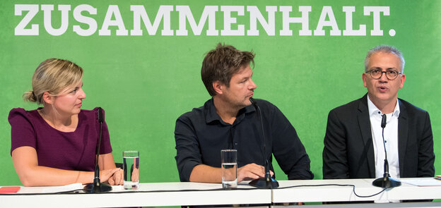 Tarek Al-Wazir, Robert Habeck und Katharina Schulze (von rechts nach links) Tarek Al-Wazir, Robert Habeck und Katharina Schulze (von rechts nach links)