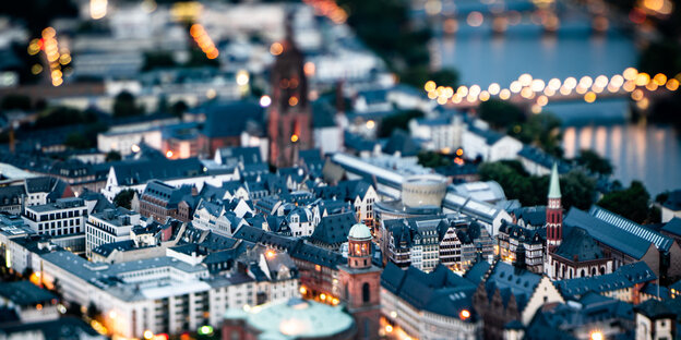 Draufsicht auf eine Rekonstruktion der Frankfurter Altstadt Draufsicht auf eine Rekonstruktion der Frankfurter Altstadt