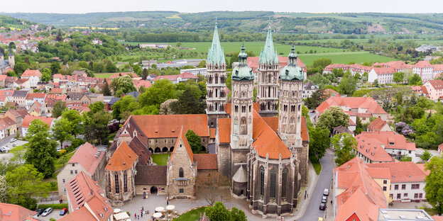 Vogelperspektive auf den Naumburger Dom Vogelperspektive auf den Naumburger Dom