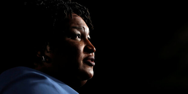 Eine Frau, Stacey Abrams Eine Frau, Stacey Abrams