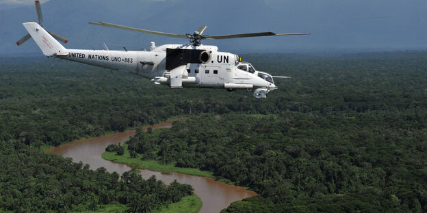 Ein Hubschrauber der UNO Ein Hubschrauber der UNO