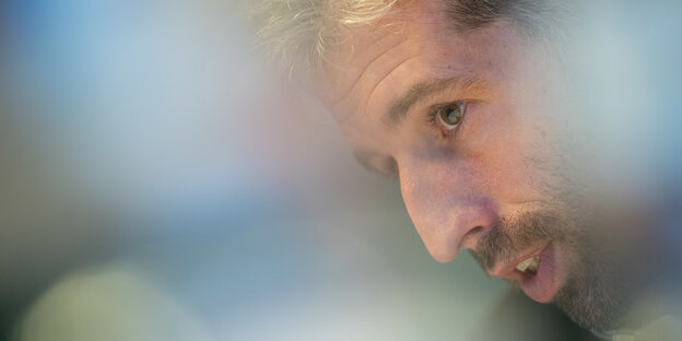 Boris Palmer schaut in die Kamera Boris Palmer schaut in die Kamera