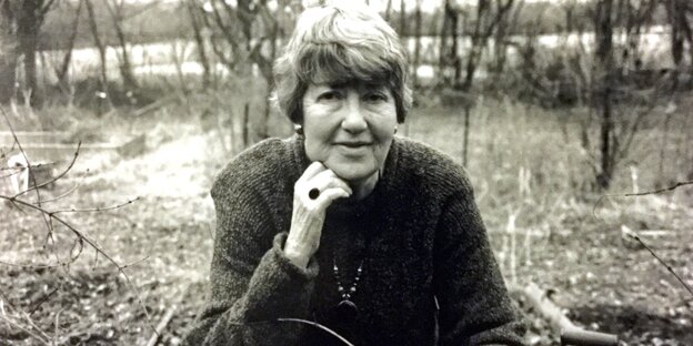Lisel Mueller in der Natur Lisel Mueller in der Natur