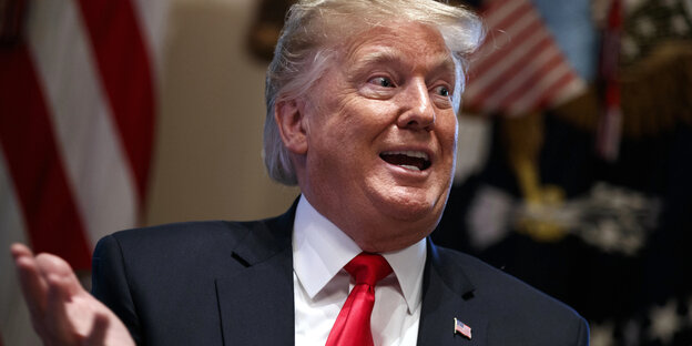 US-Präsident Donald Trump spricht bei einem Kabinettstreffen im Weißen Haus US-Präsident Donald Trump spricht bei einem Kabinettstreffen im Weißen Haus