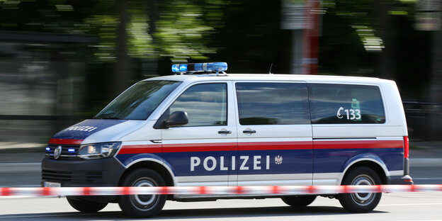 Polizei-Auto in Österreich Polizei-Auto in Österreich