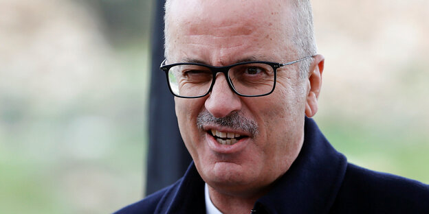 Rami Hamdallah: Ein Mann mit Brille Rami Hamdallah: Ein Mann mit Brille