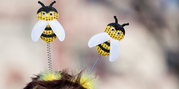 Harreif mit Bienen Harreif mit Bienen