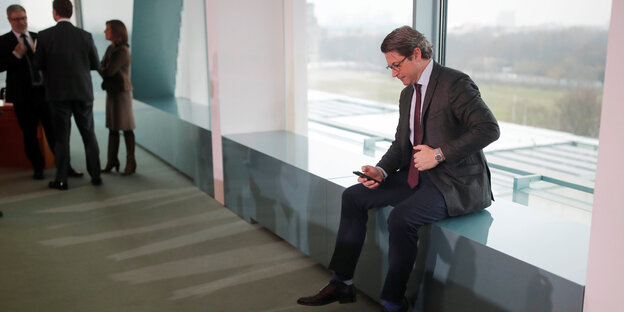 Verkehrsminister Andreas Scheuer sitzt im Kanzleramt Verkehrsminister Andreas Scheuer sitzt im Kanzleramt