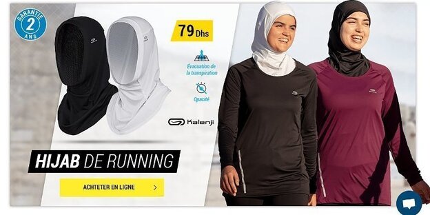 Ein Screenshot der Website von Decathlon mit dem Jogginghijab