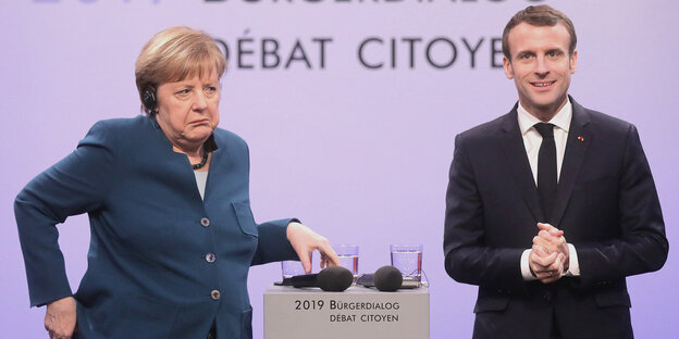 Merkel skeptisch, Macron euphorisch: Beide Staatschefs beim deutsch-französischen Treffen im Januar 2019 Merkel skeptisch, Macron euphorisch: Beide Staatschefs beim deutsch-französischen Treffen im Januar 2019