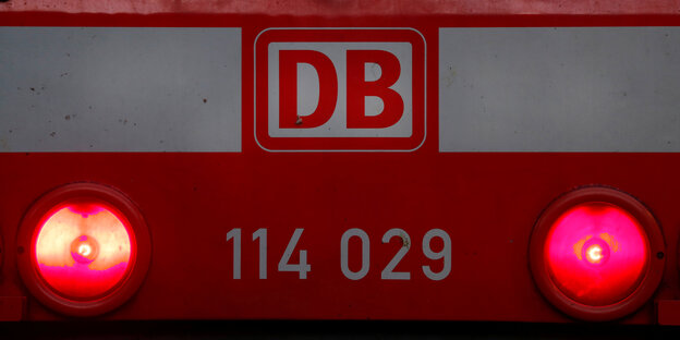 Detail eines Zuges der Deutschen Bahn Detail eines Zuges der Deutschen Bahn