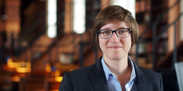 Porträtfoto von Juila Reda Porträtfoto von Juila Reda