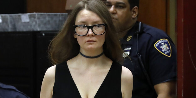 Anna Sorokin im Gerichtssaal Anna Sorokin im Gerichtssaal