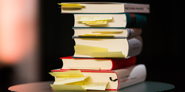 Bücherstapel Bücherstapel