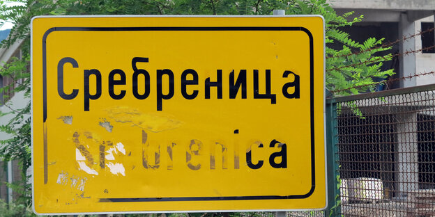 Ortsschild Srebrenica Ortsschild Srebrenica