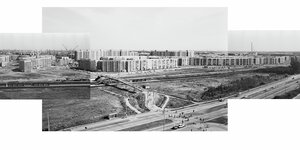 Die Sollage aus drei Schwarzweiß-Fotos zeigt das eben neu gebaute Plattenbau-Viertel Groß Klein in Rostock aus der Luft