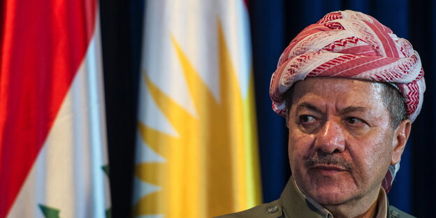 Massud Barsani bei einer Pressekonferenz in Erbil (Archivbild, 2014) Massud Barsani bei einer Pressekonferenz in Erbil (Archivbild, 2014)