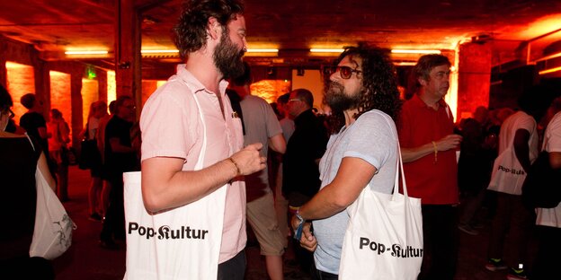 Besucher des Festivals Pop-Kultur Besucher des Festivals Pop-Kultur
