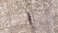 Ein Satelitenbild, auf dem ein Brand zu sehen ist