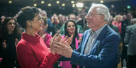 Sahra Wagenknecht und Oskar Lafontaine auf dem Parteitag