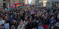 Demo am Frauentag vom Oranienplatz zum Brandenburger Tor