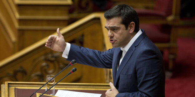 Alexis Tsipras bei seiner Rede im Parlament Alexis Tsipras bei seiner Rede im Parlament