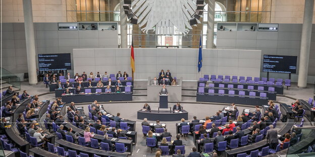 Großer Saal des Bundestags in Berlin Großer Saal des Bundestags in Berlin