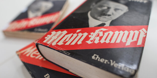 Hitlers "Mein Kampf" Hitlers "Mein Kampf"