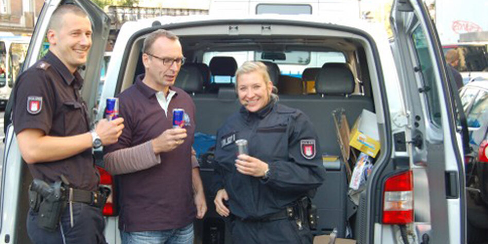 Dürfen polizisten im dienst flirten